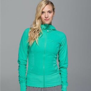 Lululemon in flux jacket